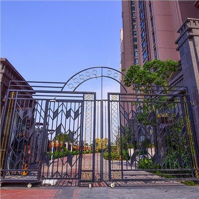 Cổng thép trượt tự động